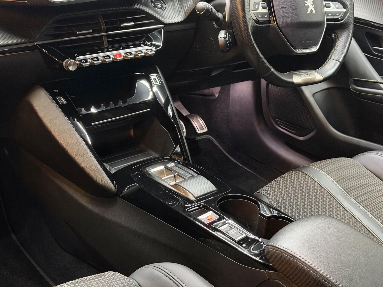 Used Peugeot 208 2023 for sale - 77386741: Photo 6