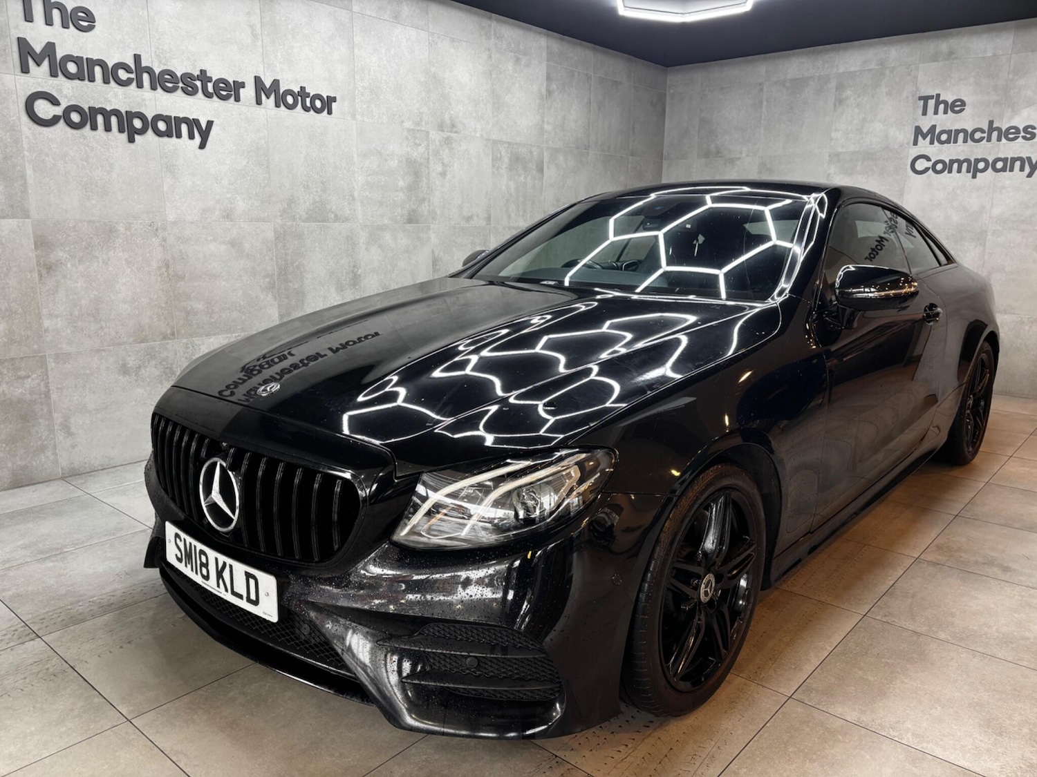 Used Mercedes-Benz E Class for sale - 78136411: Photo 1