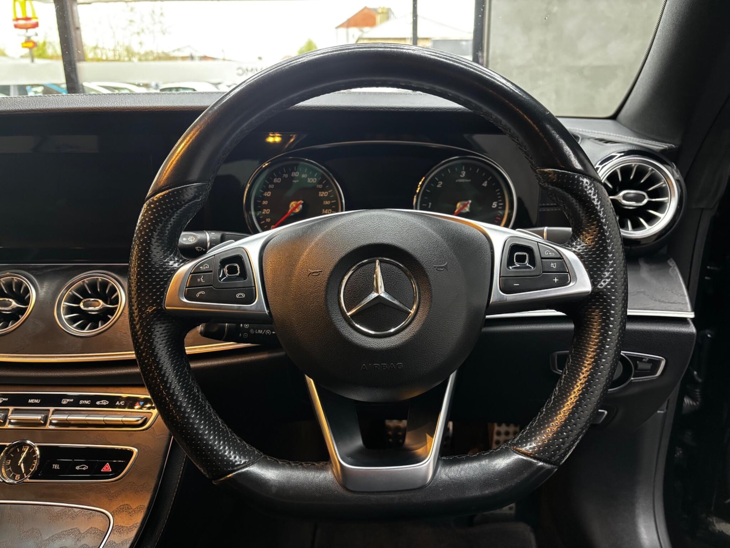 Used Mercedes-Benz E Class for sale - 78136411: Photo 46