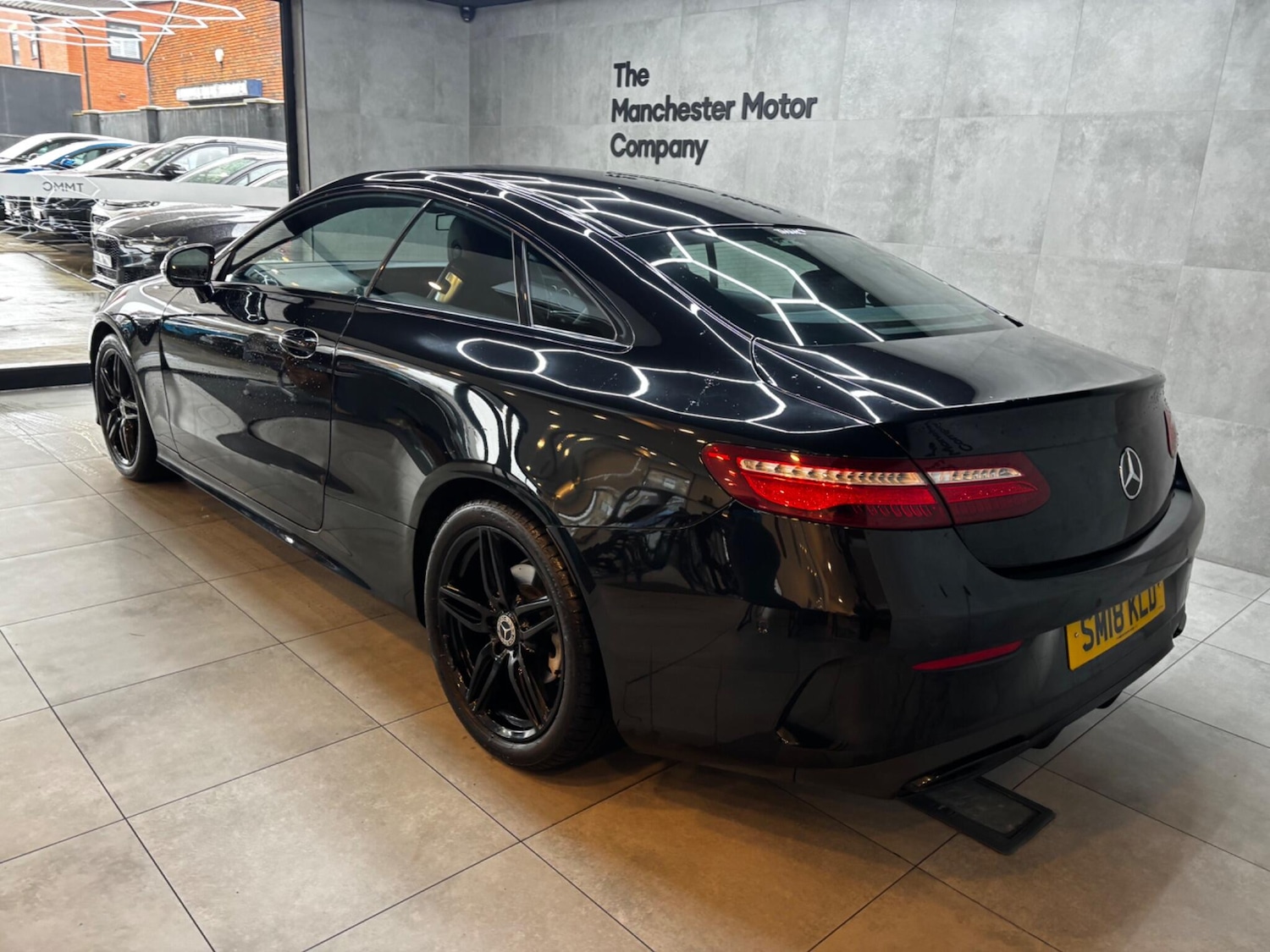 Used Mercedes-Benz E Class for sale - 78136411: Photo 9