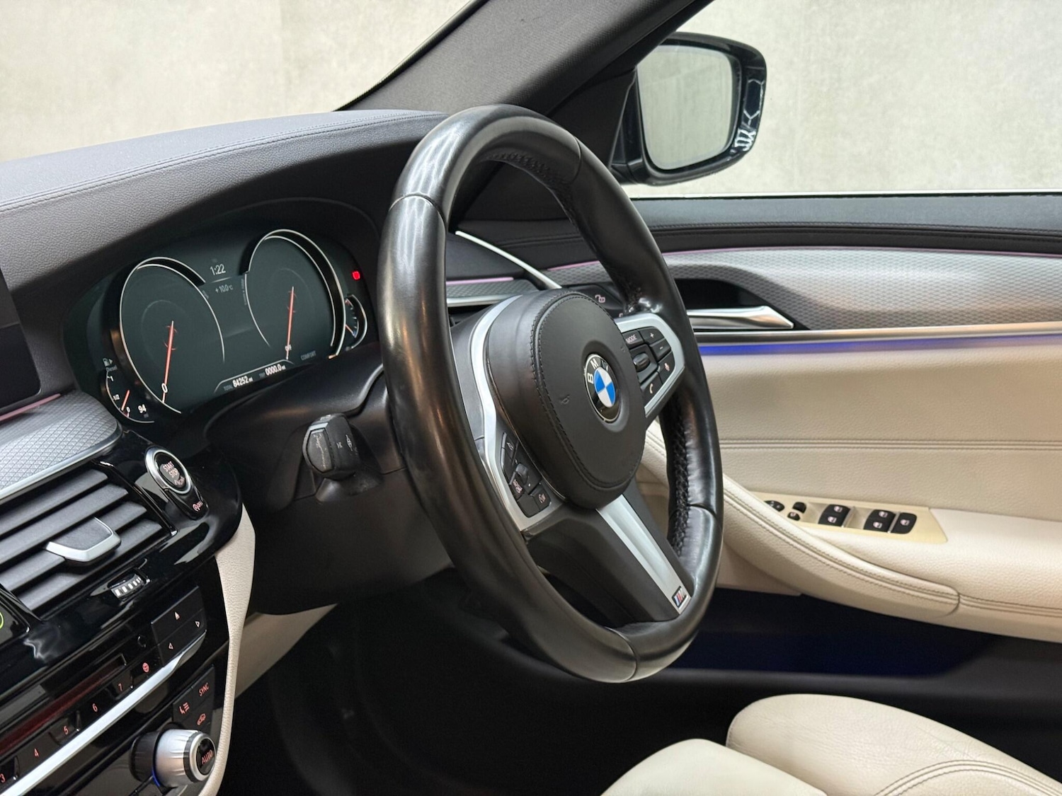 Used BMW 5 Series 2018 for sale - 76759556: Photo 12