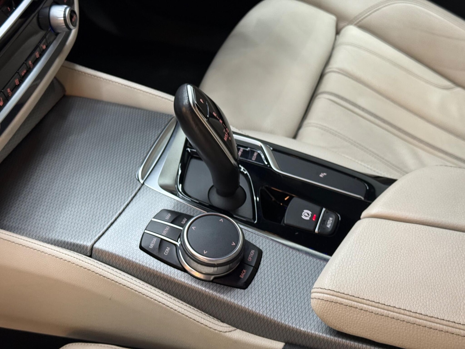 Used BMW 5 Series 2018 for sale - 76759556: Photo 13