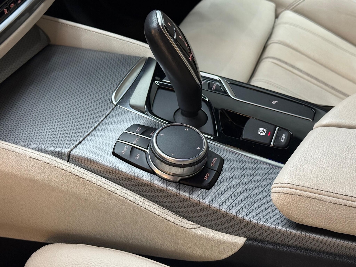 Used BMW 5 Series 2018 for sale - 76759556: Photo 14