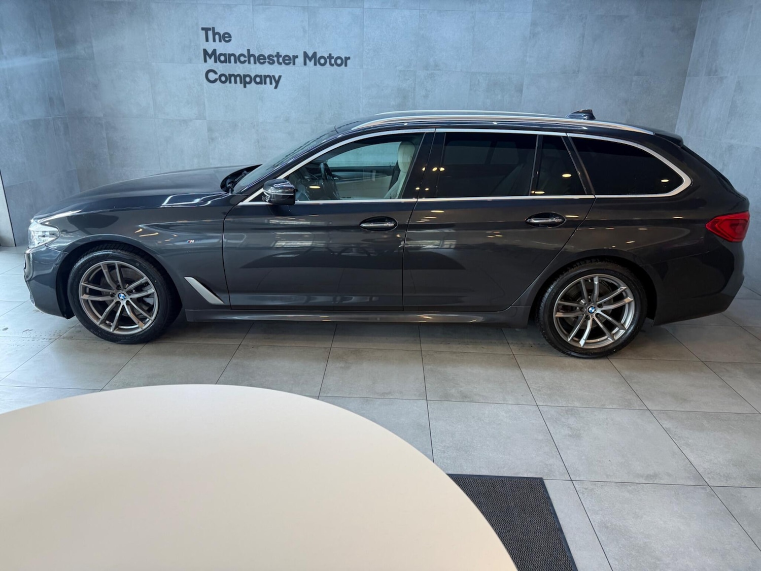 Used BMW 5 Series 2018 for sale - 76759556: Photo 2