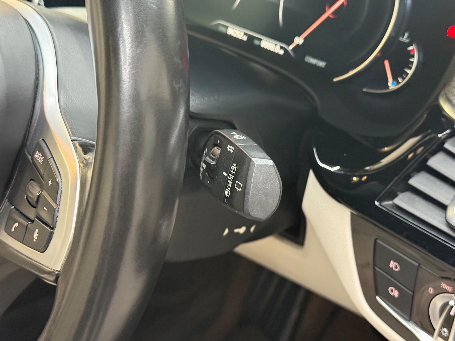 Used BMW 5 Series 2018 for sale - 76759556: Photo 26