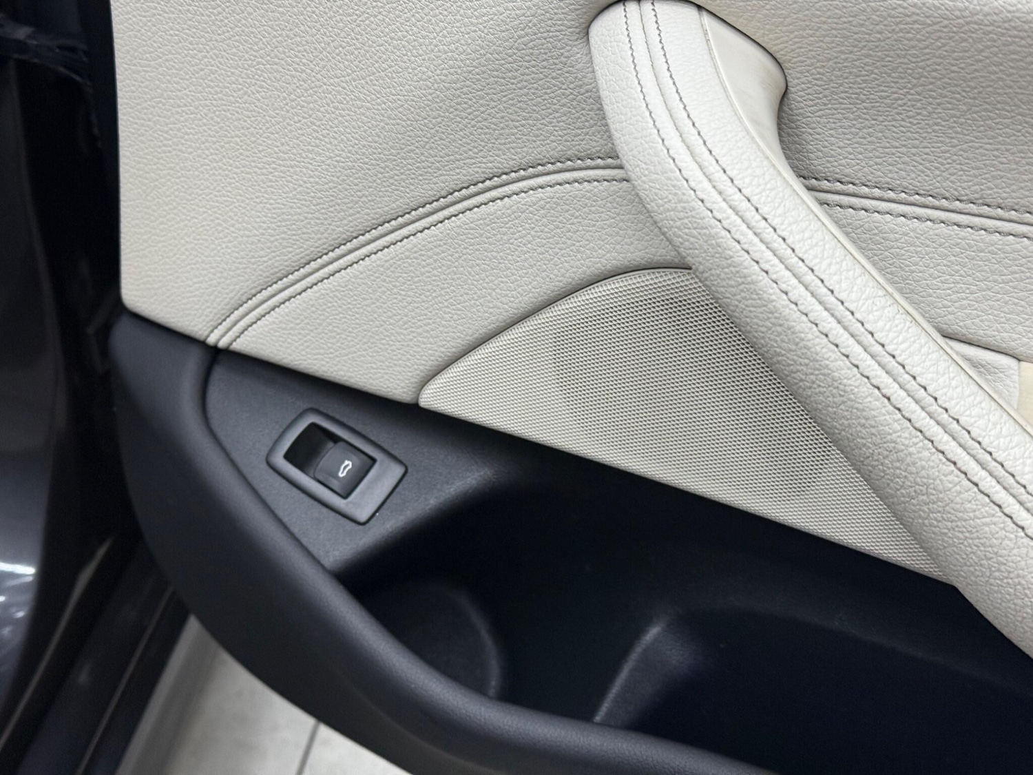 Used BMW 5 Series 2018 for sale - 76759556: Photo 31