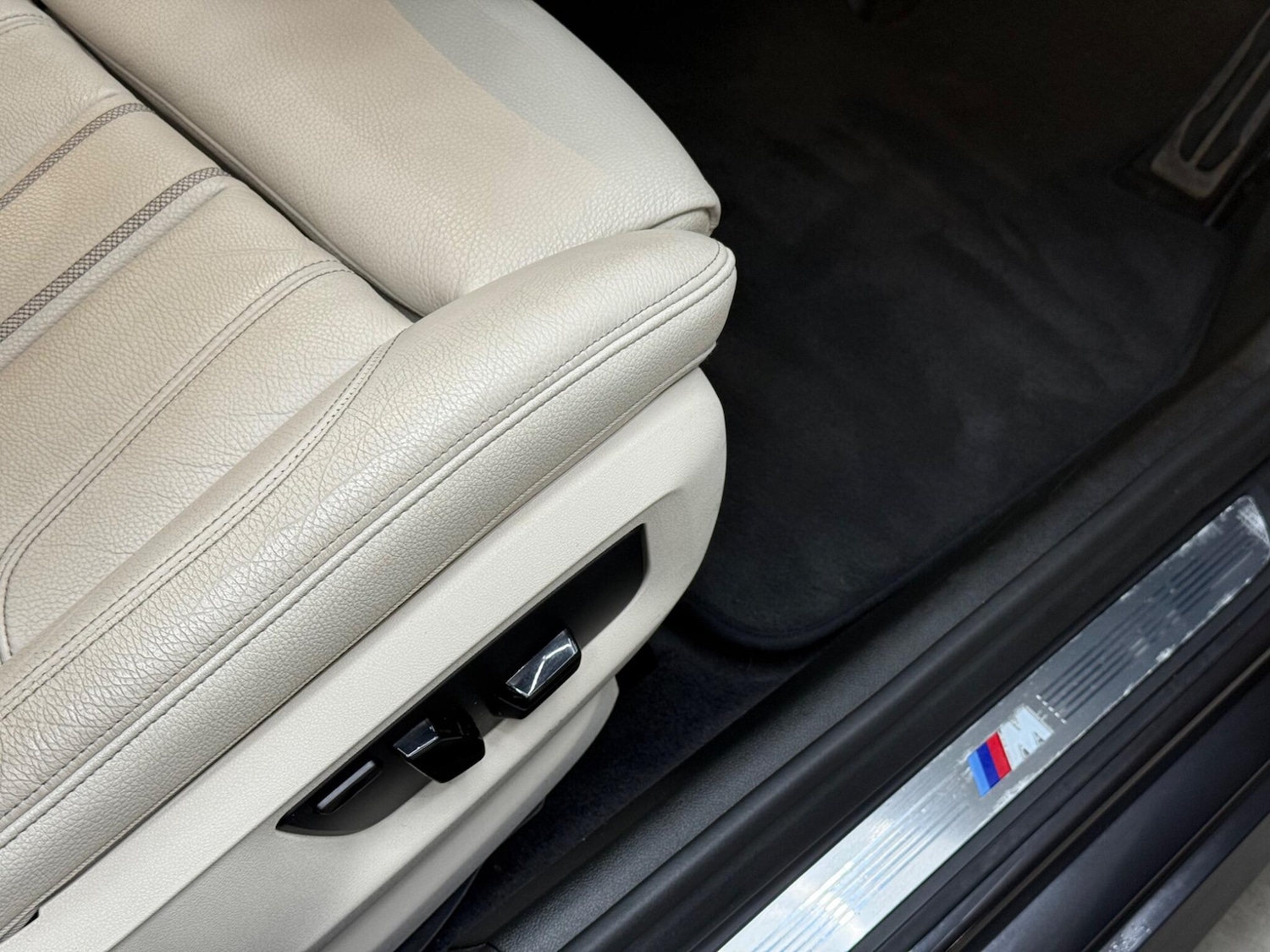 Used BMW 5 Series 2018 for sale - 76759556: Photo 48