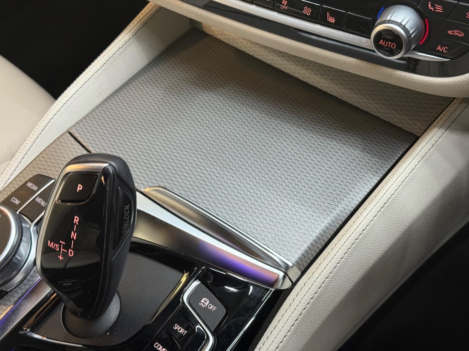 Used BMW 5 Series 2018 for sale - 76759556: Photo 9