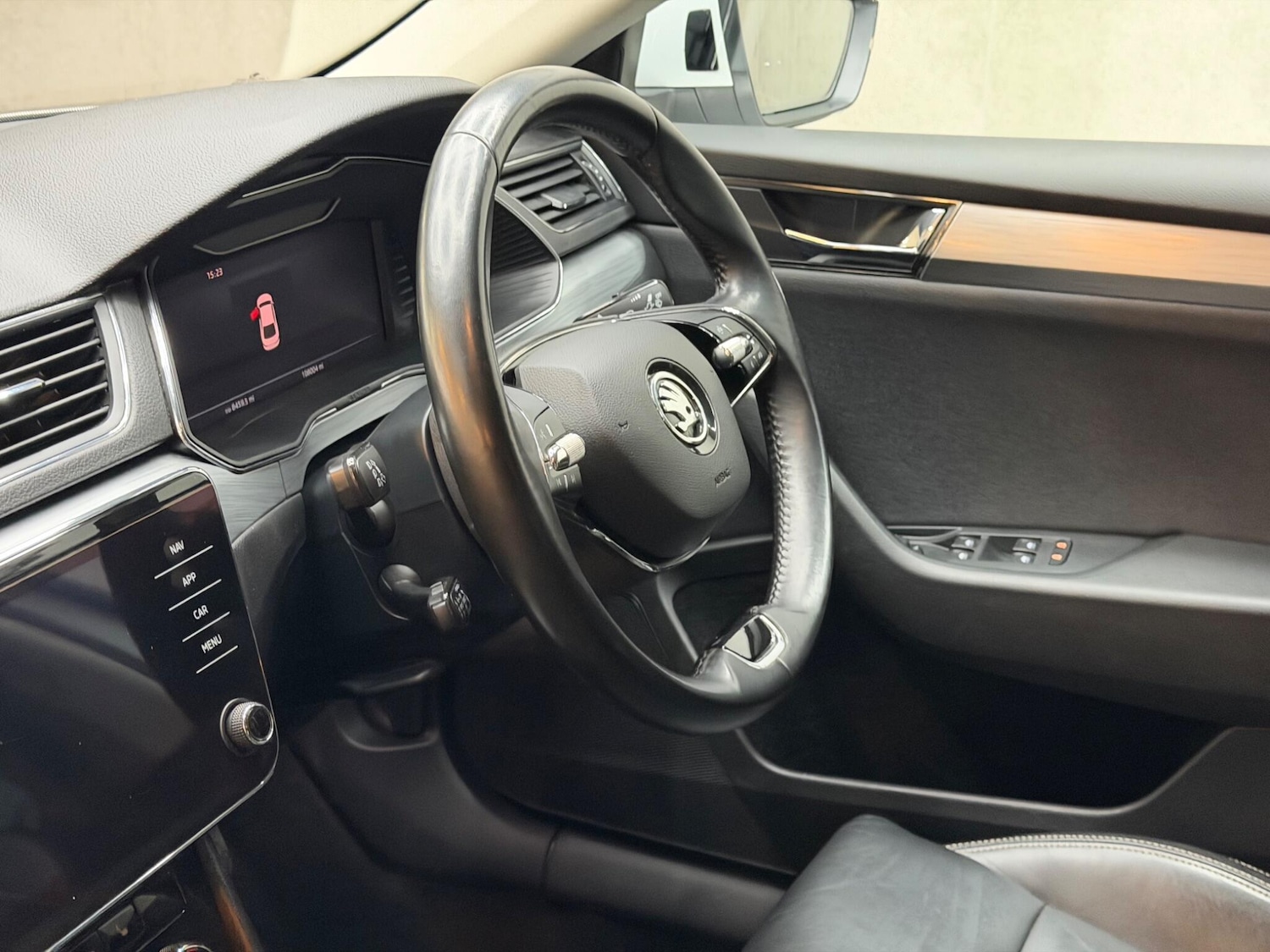 Used Skoda Superb 2022 for sale - 77305992: Photo 13