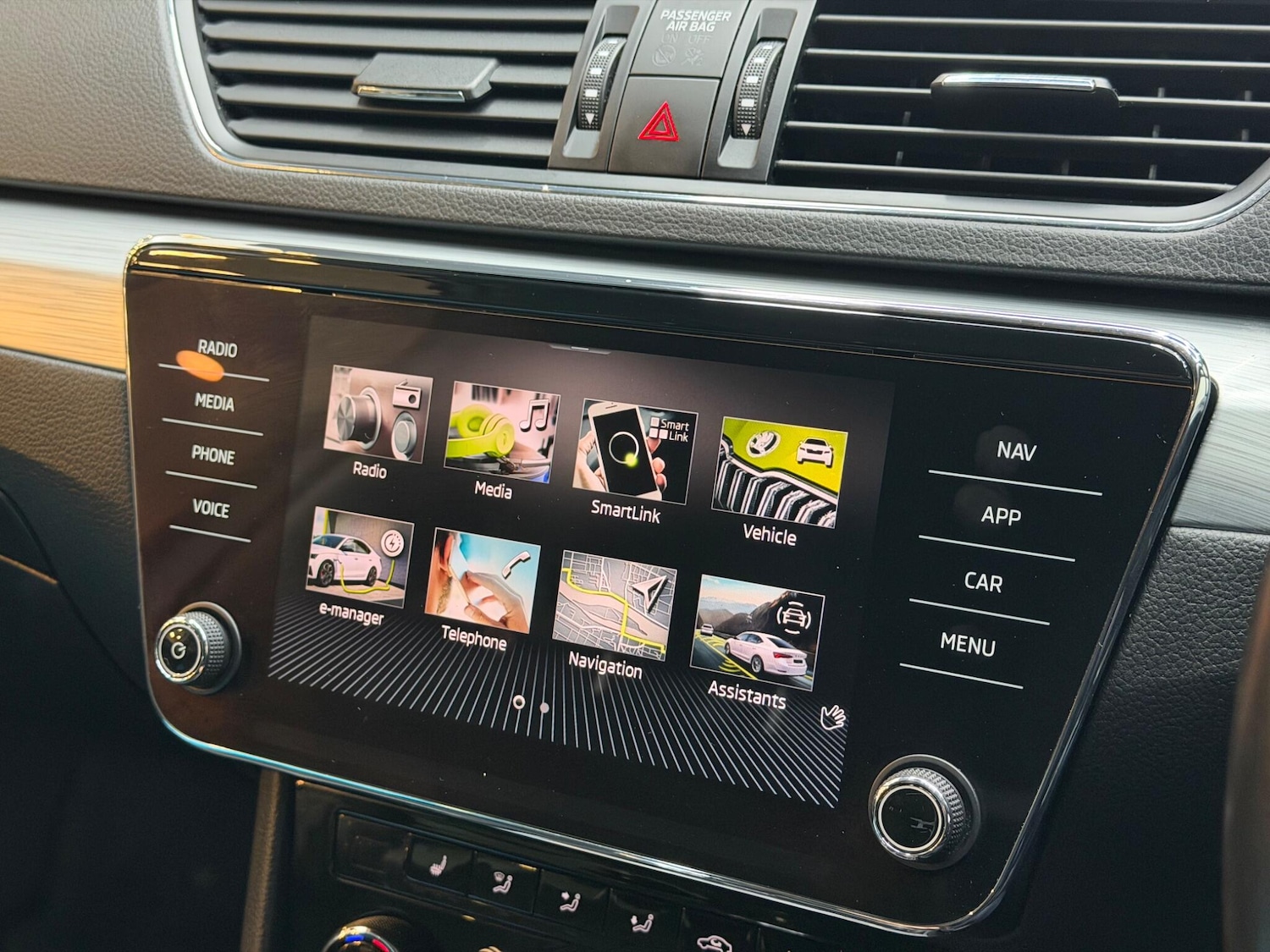 Used Skoda Superb 2022 for sale - 77305992: Photo 35