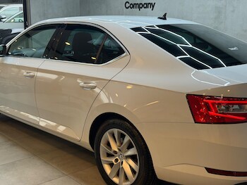 Used Skoda Superb 2022 for sale - 77305992: Photo