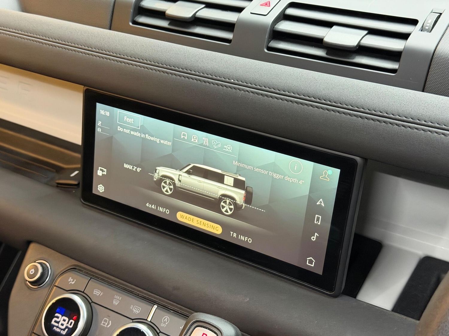 Used Land Rover Defender 2020 for sale - 77060329: Photo 35