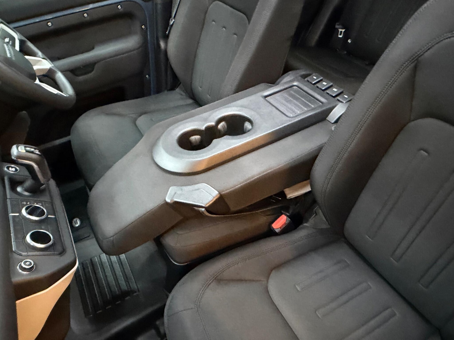 Used Land Rover Defender 2020 for sale - 77060329: Photo 46