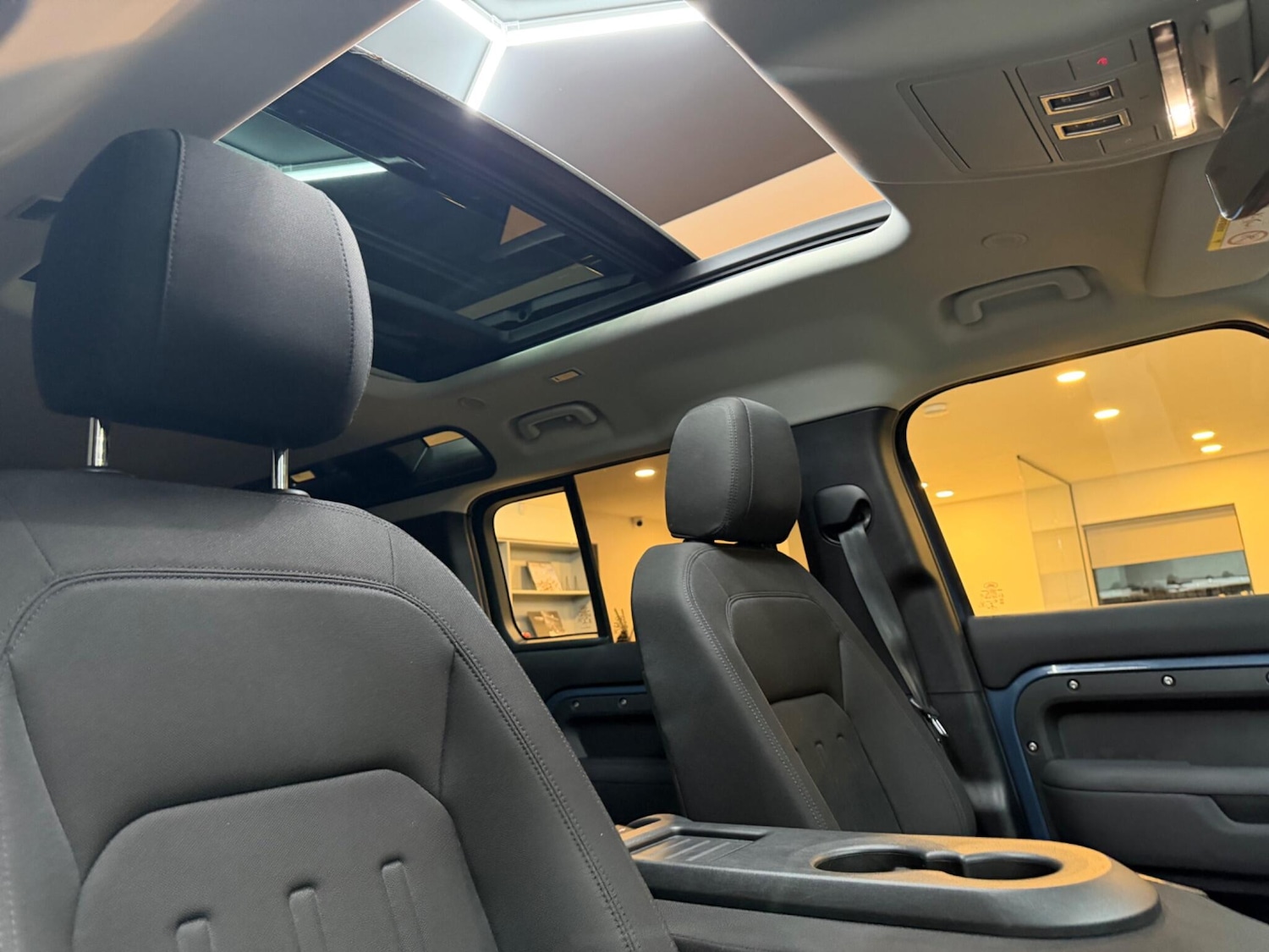 Used Land Rover Defender 2020 for sale - 77060329: Photo 52