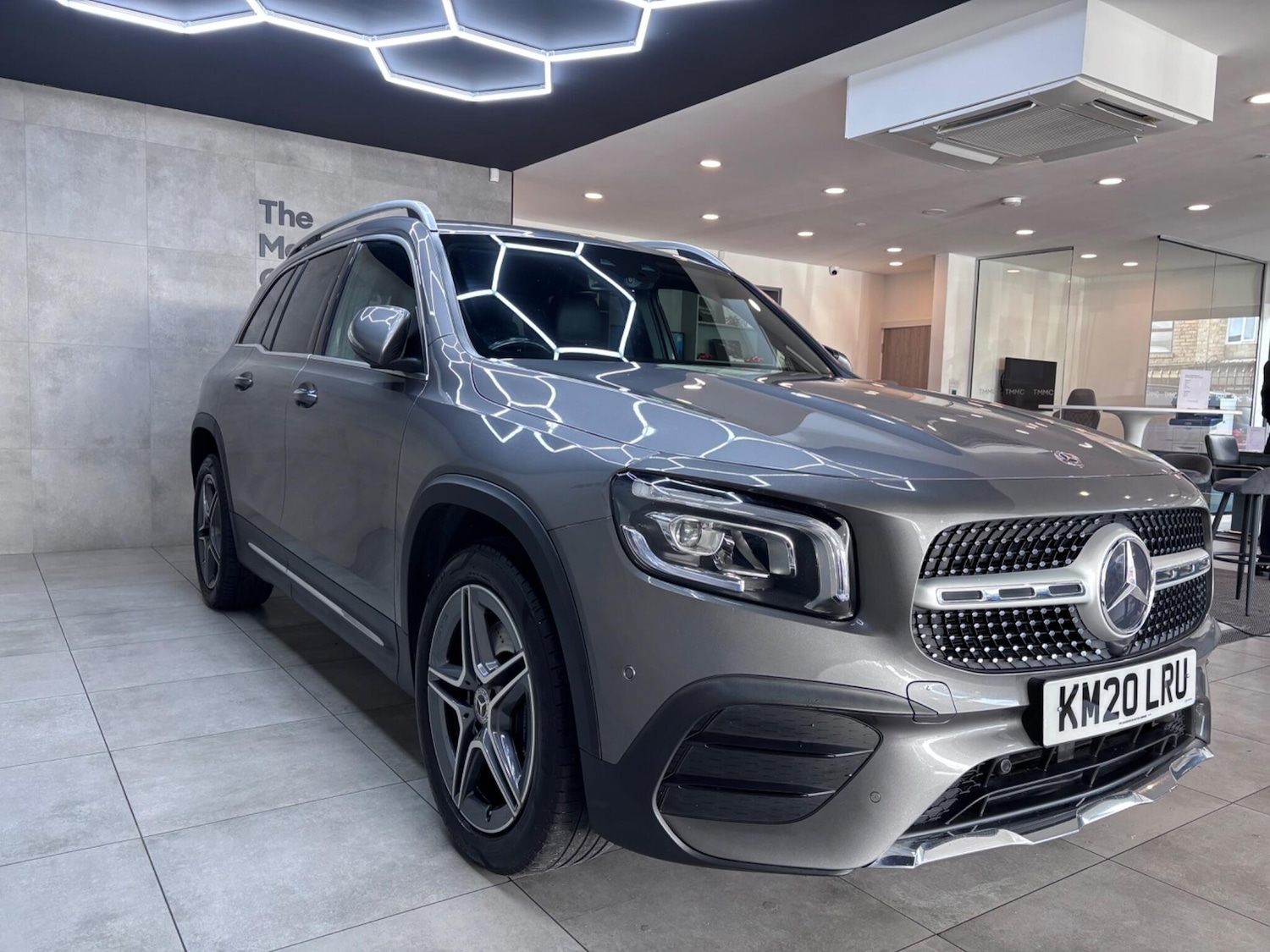 Used Mercedes-Benz GLB 2020 for sale - 76389122: Photo 2