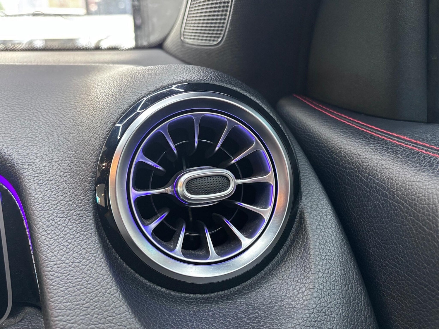 Used Mercedes-Benz GLB 2020 for sale - 76389122: Photo 47