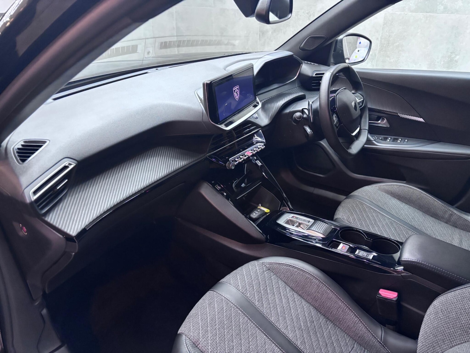 Used Peugeot 2008 2024 for sale - 76866527: Photo 14