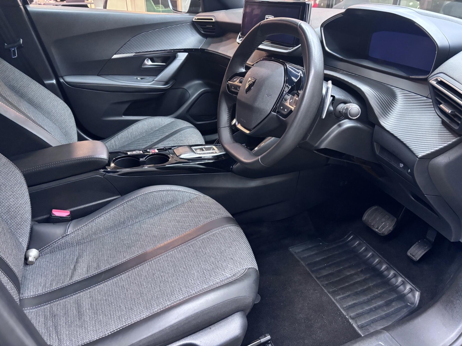 Used Peugeot 2008 2024 for sale - 76866527: Photo 21