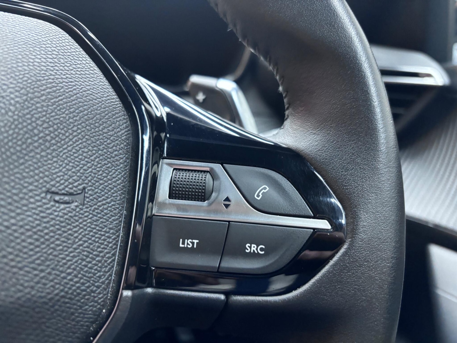 Used Peugeot 2008 2024 for sale - 76866527: Photo 32