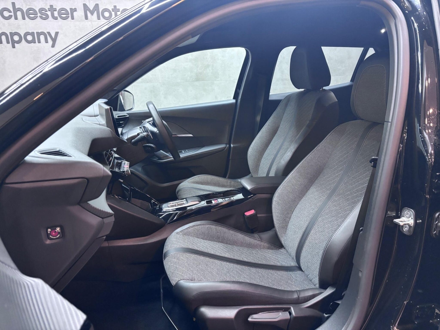 Used Peugeot 2008 2024 for sale - 76866527: Photo 51