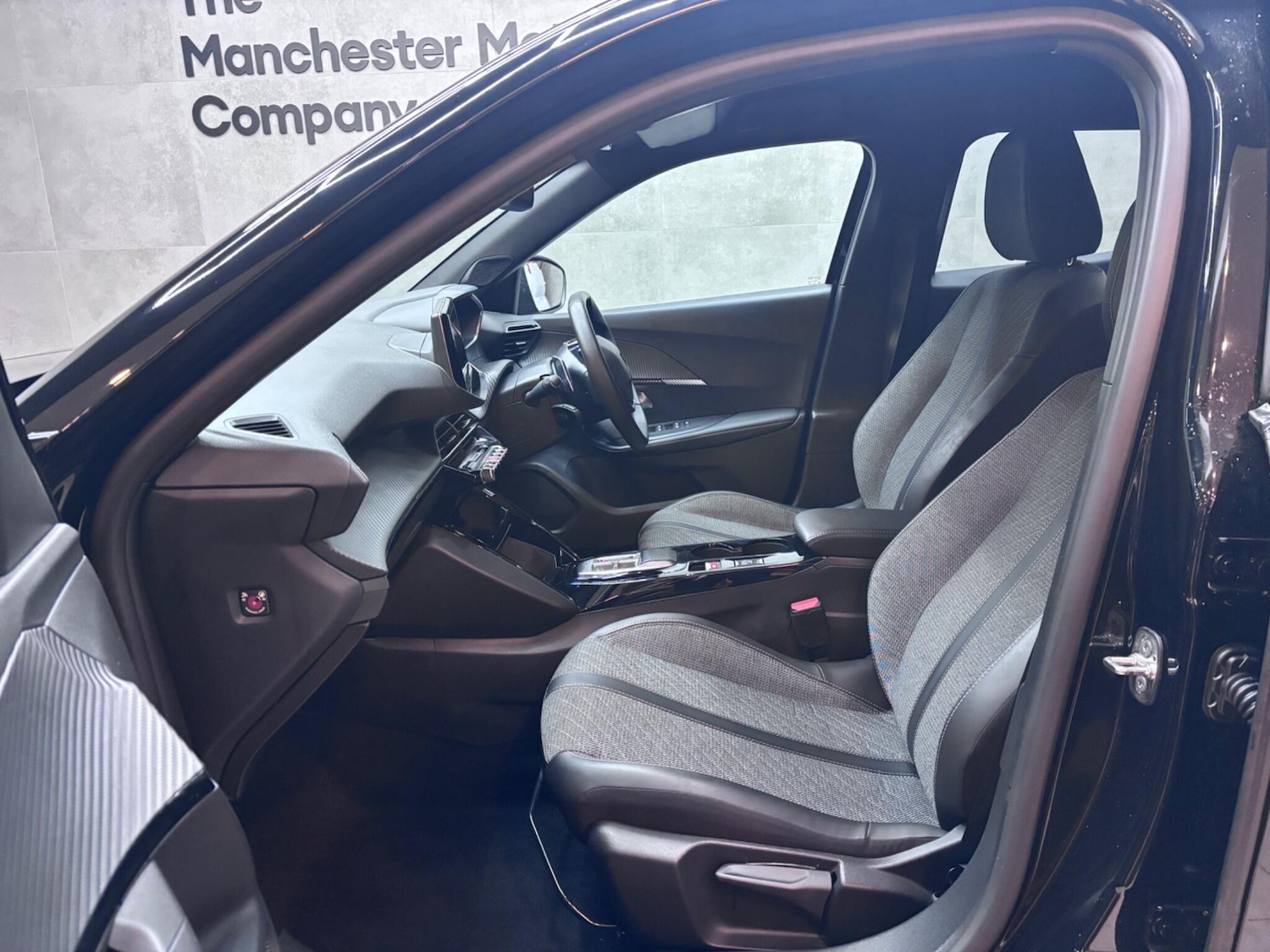 Used Peugeot 2008 2024 for sale - 76866527: Photo 52