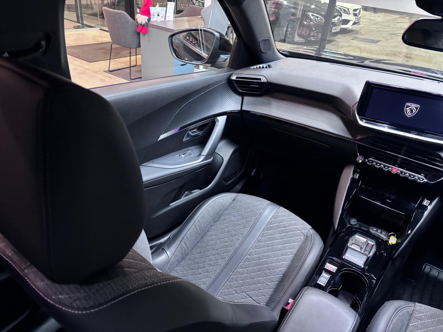 Used Peugeot 2008 2024 for sale - 76866527: Photo 65