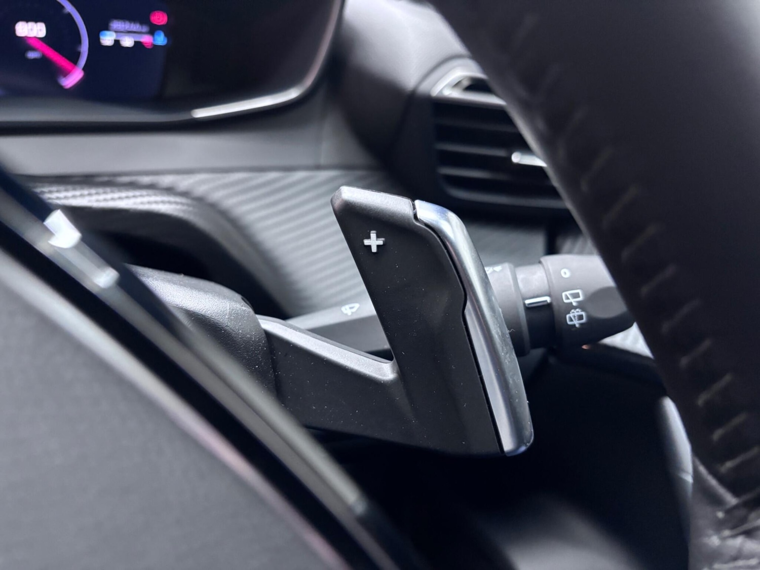 Used Peugeot 2008 2024 for sale - 76866527: Photo 70