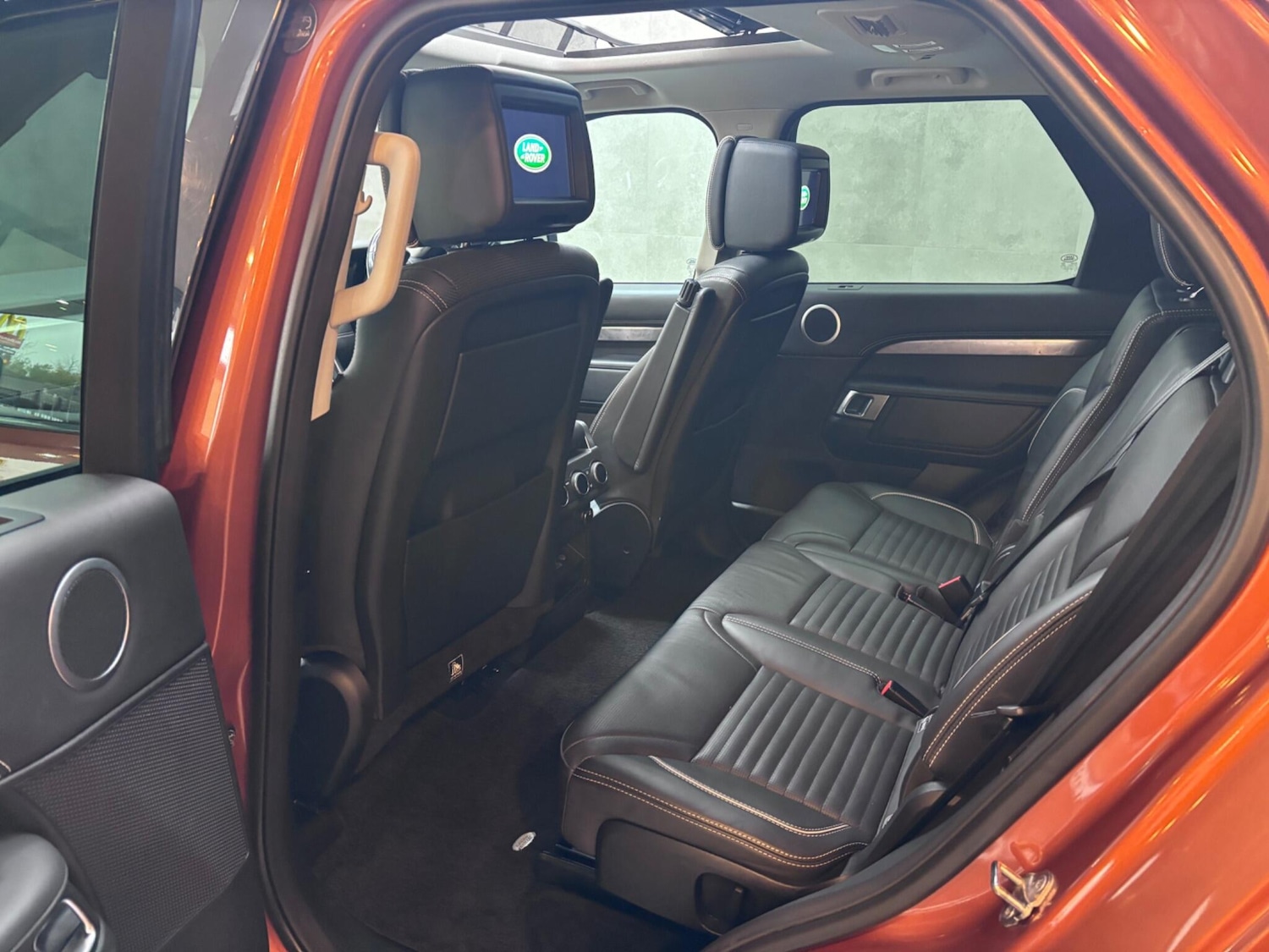 Used Land Rover Discovery 2017 for sale - 76432851: Photo 17