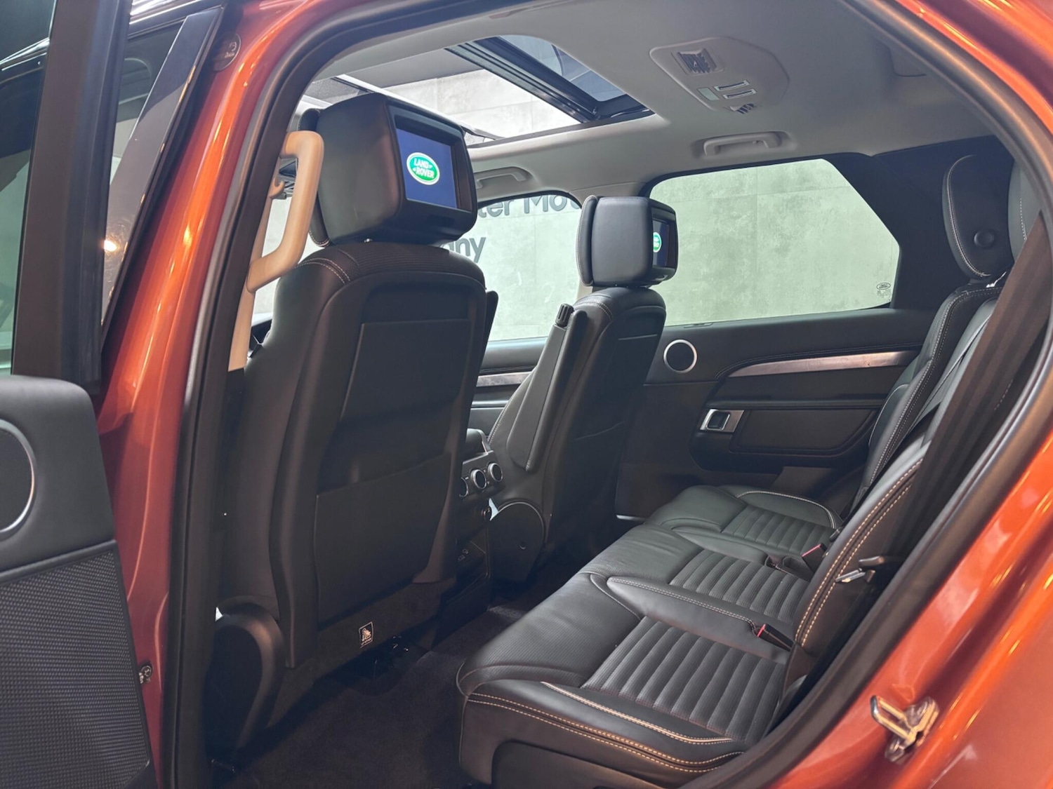 Used Land Rover Discovery 2017 for sale - 76432851: Photo 18