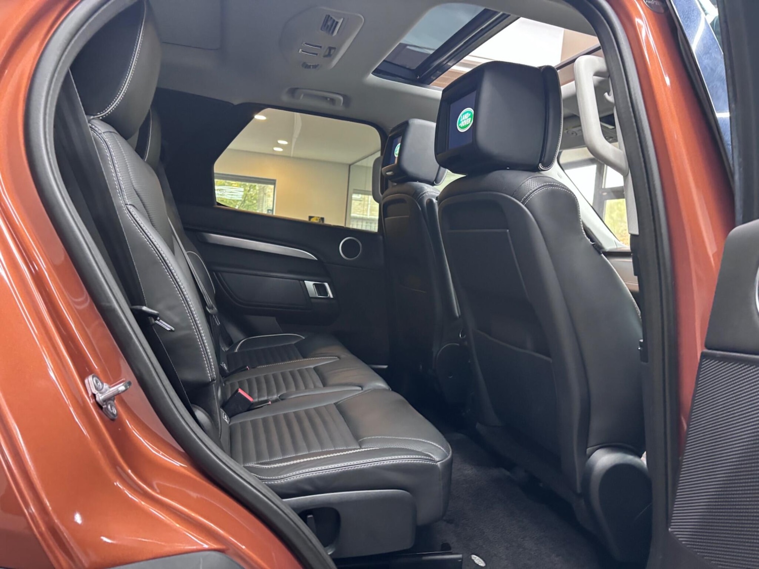 Used Land Rover Discovery 2017 for sale - 76432851: Photo 21