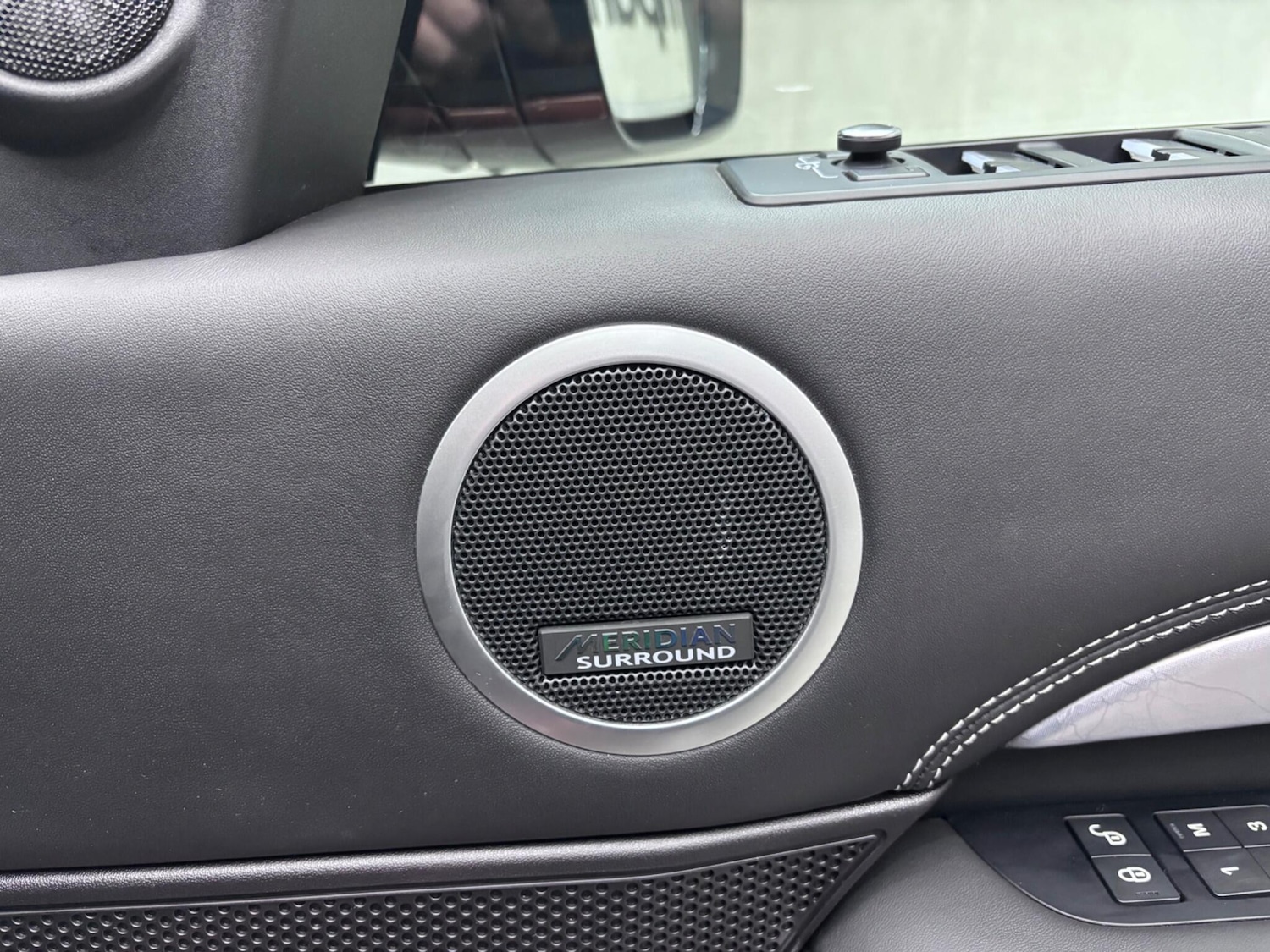 Used Land Rover Discovery 2017 for sale - 76432851: Photo 26