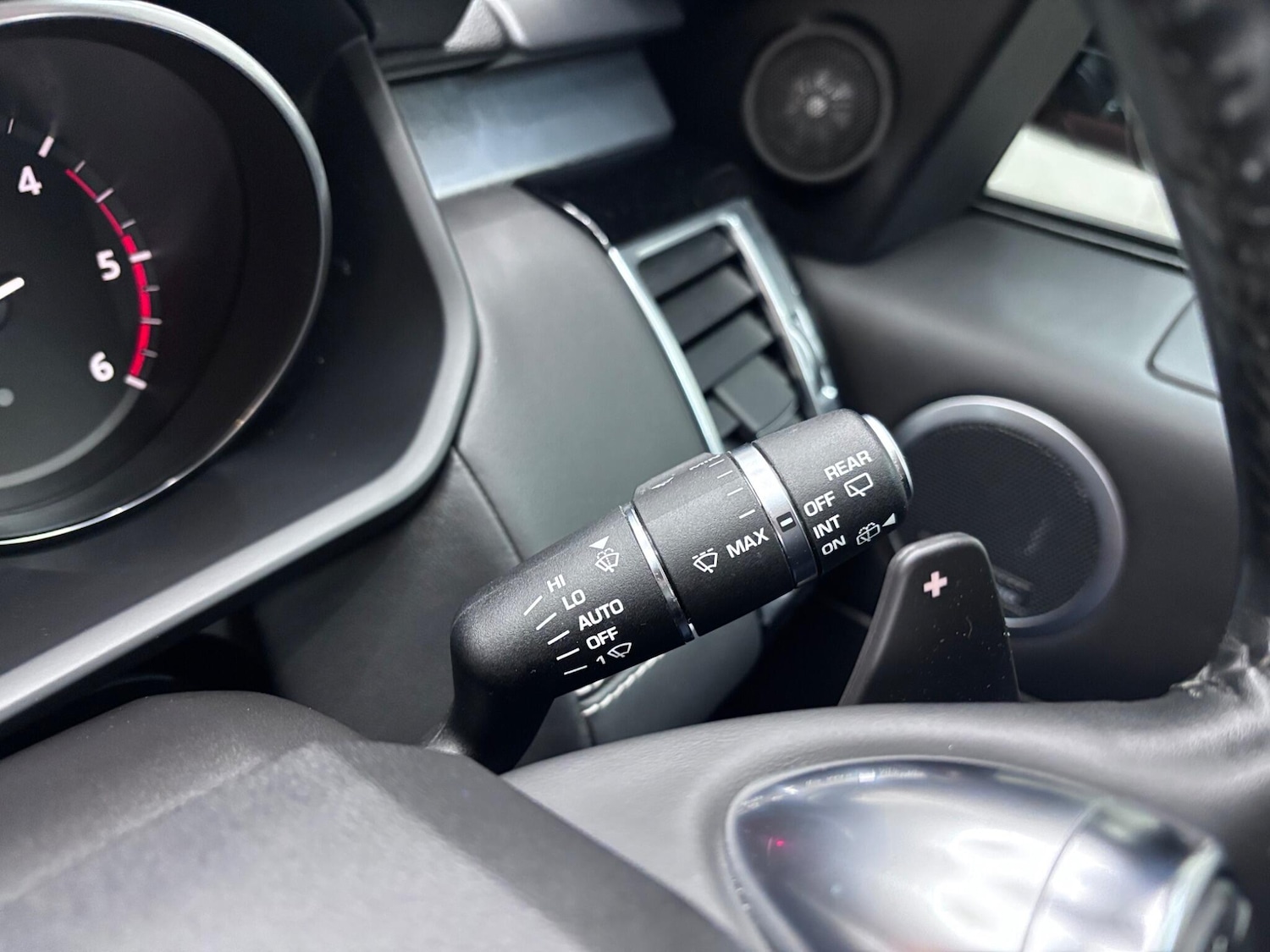 Used Land Rover Discovery 2017 for sale - 76432851: Photo 29