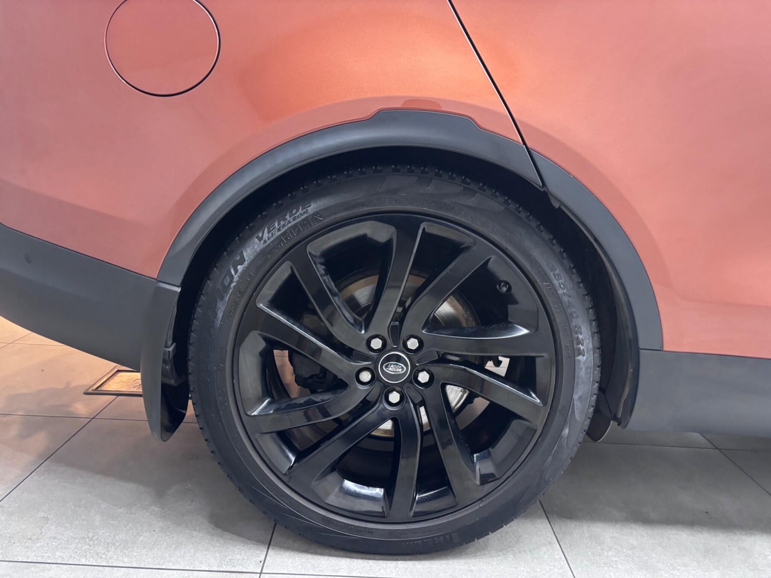 Used Land Rover Discovery 2017 for sale - 76432851: Photo 36