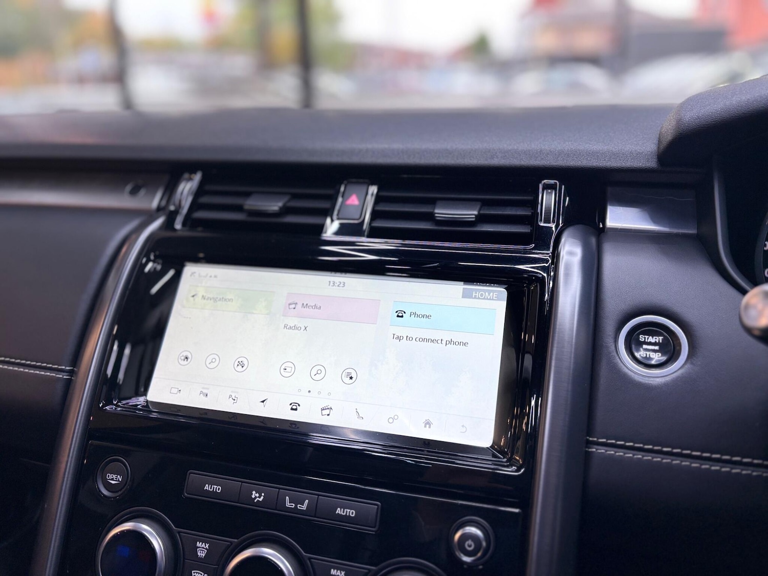 Used Land Rover Discovery 2017 for sale - 76432851: Photo 40