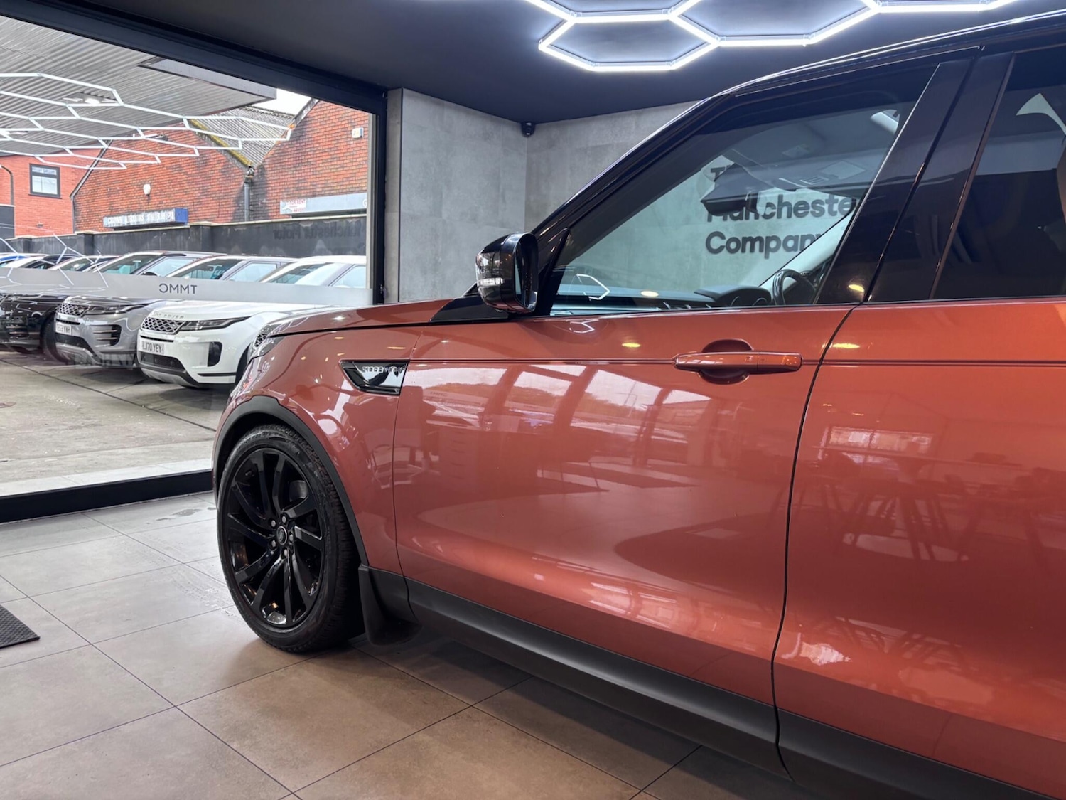 Used Land Rover Discovery 2017 for sale - 76432851: Photo 68