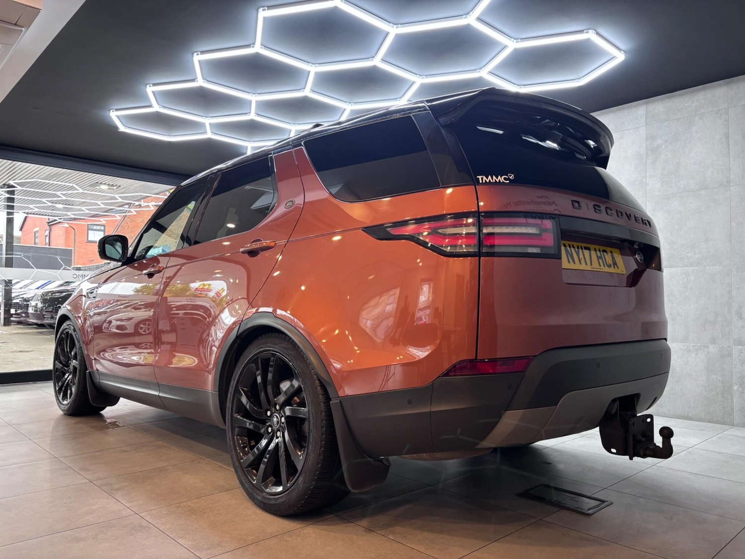 Used Land Rover Discovery 2017 for sale - 76432851: Photo 7