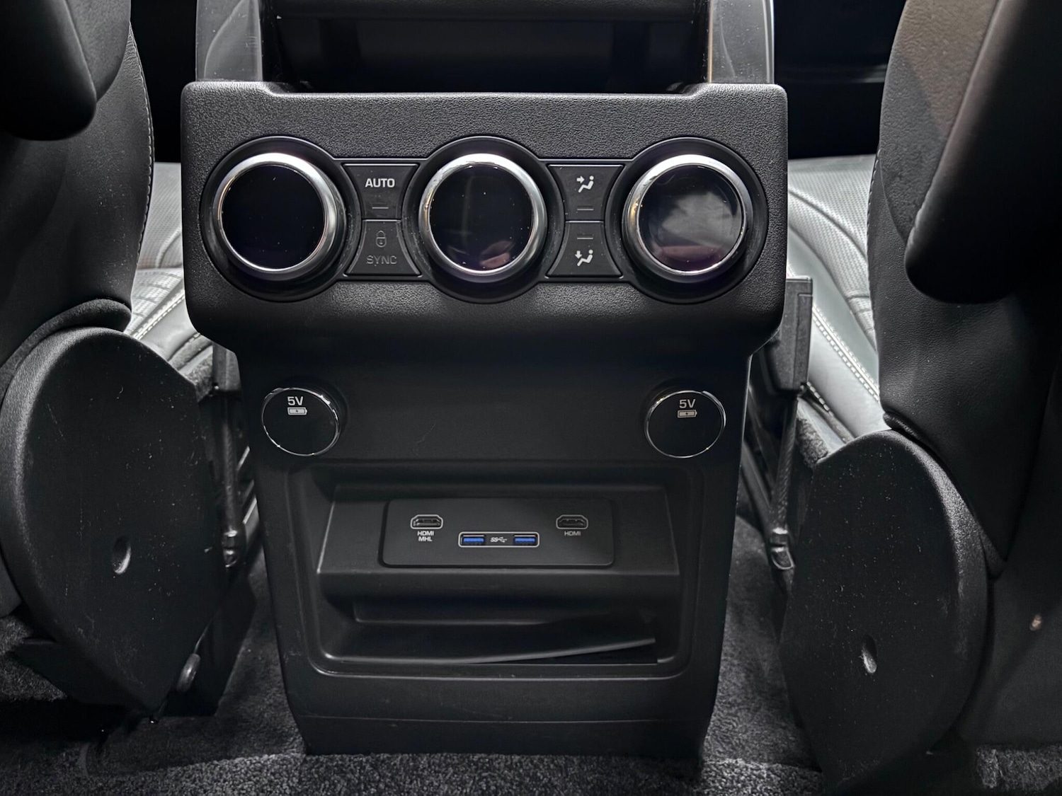 Used Land Rover Discovery 2017 for sale - 76432851: Photo 73