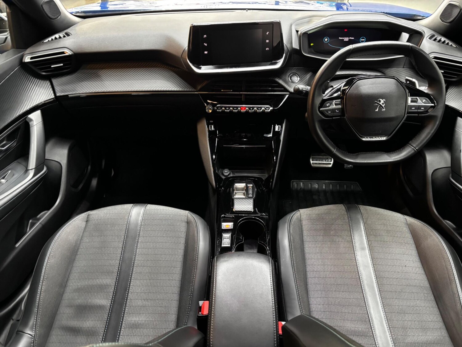 Used Peugeot 2008 2023 for sale - 78101011: Photo 11