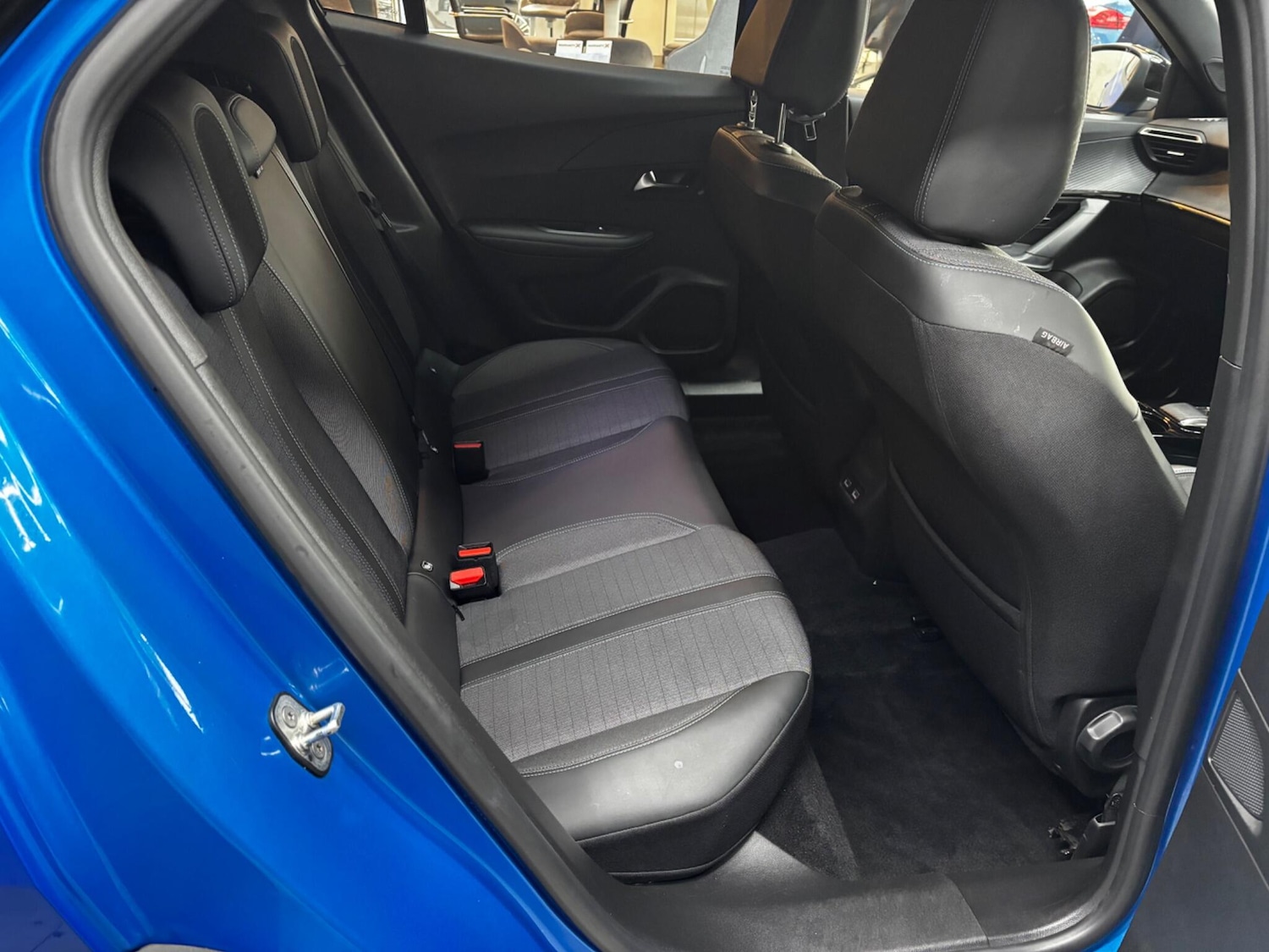 Used Peugeot 2008 2023 for sale - 78101011: Photo 24