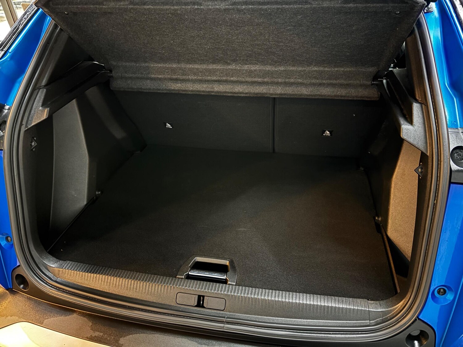 Used Peugeot 2008 2023 for sale - 78101011: Photo 44