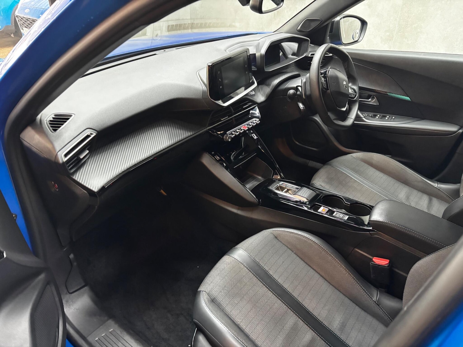 Used Peugeot 2008 2023 for sale - 78101011: Photo 47