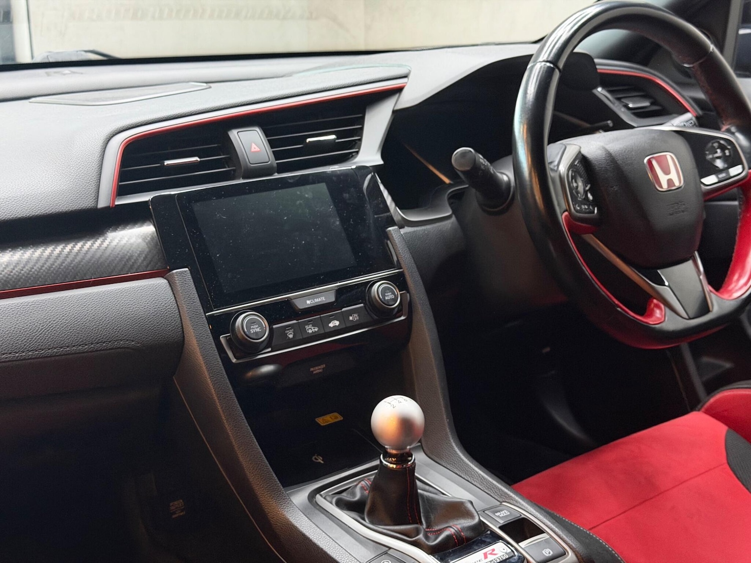 Used Honda Civic 2018 for sale - 77098204: Photo 13