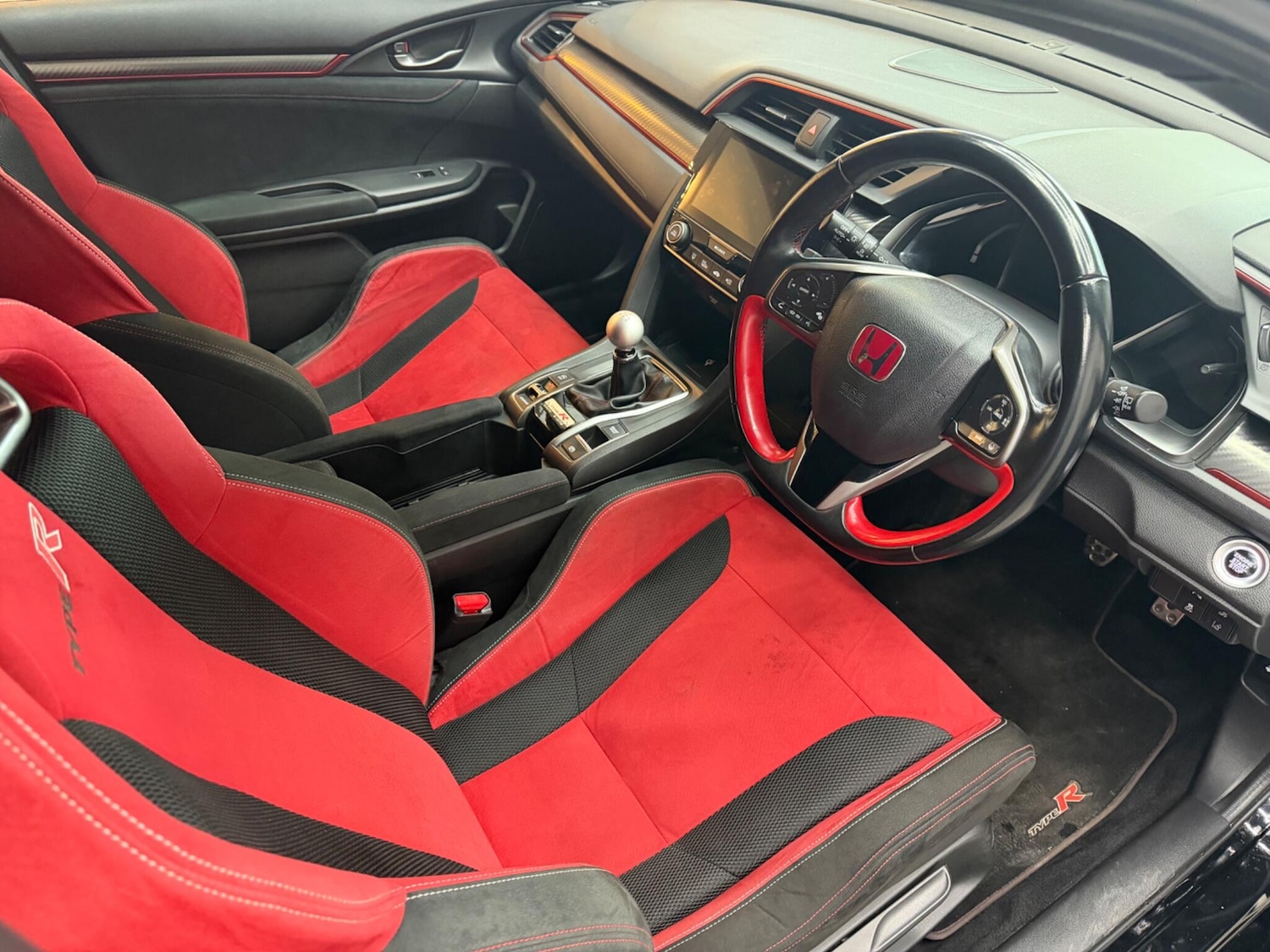 Used Honda Civic 2018 for sale - 77098204: Photo 21