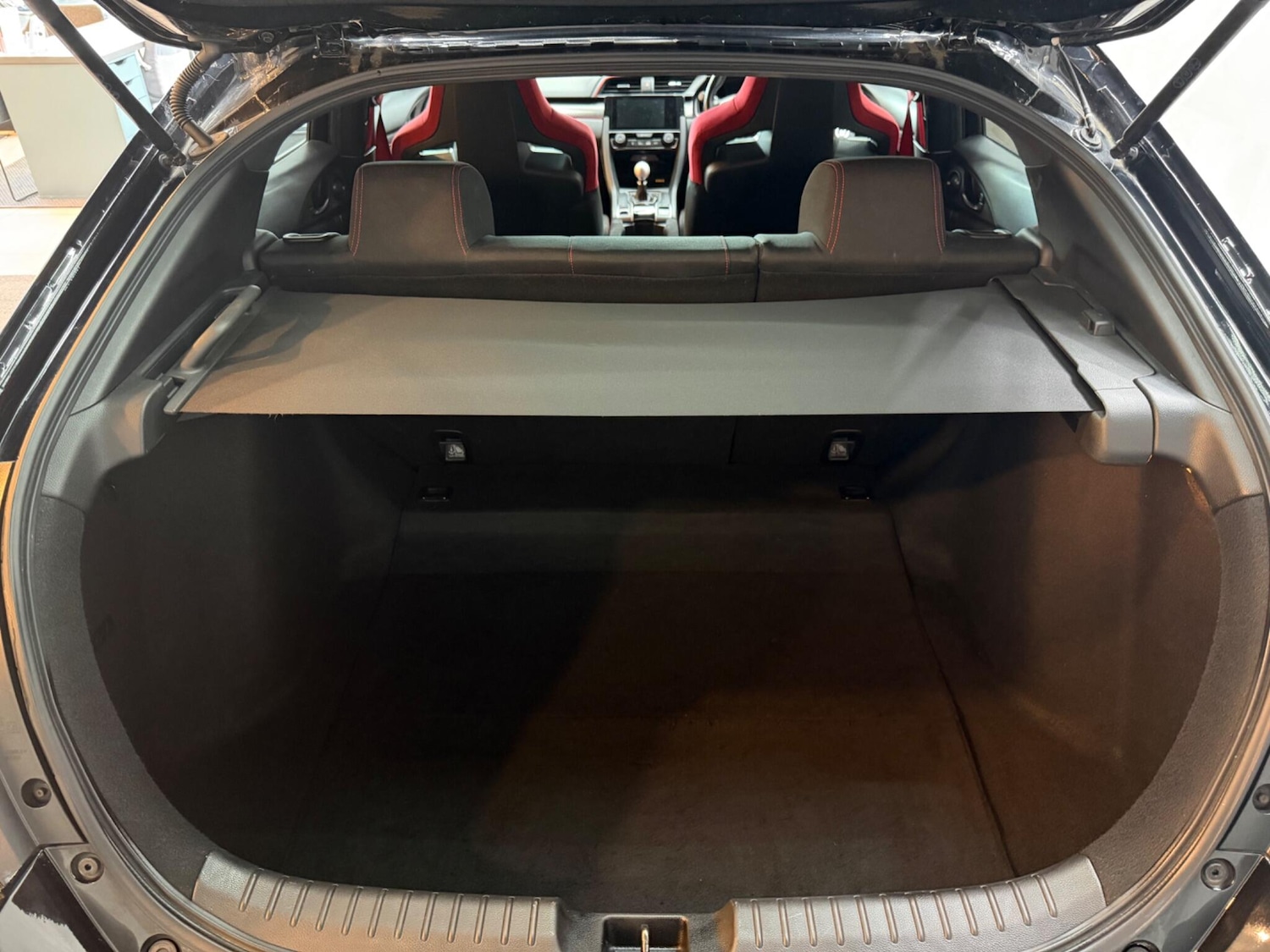 Used Honda Civic 2018 for sale - 77098204: Photo 41