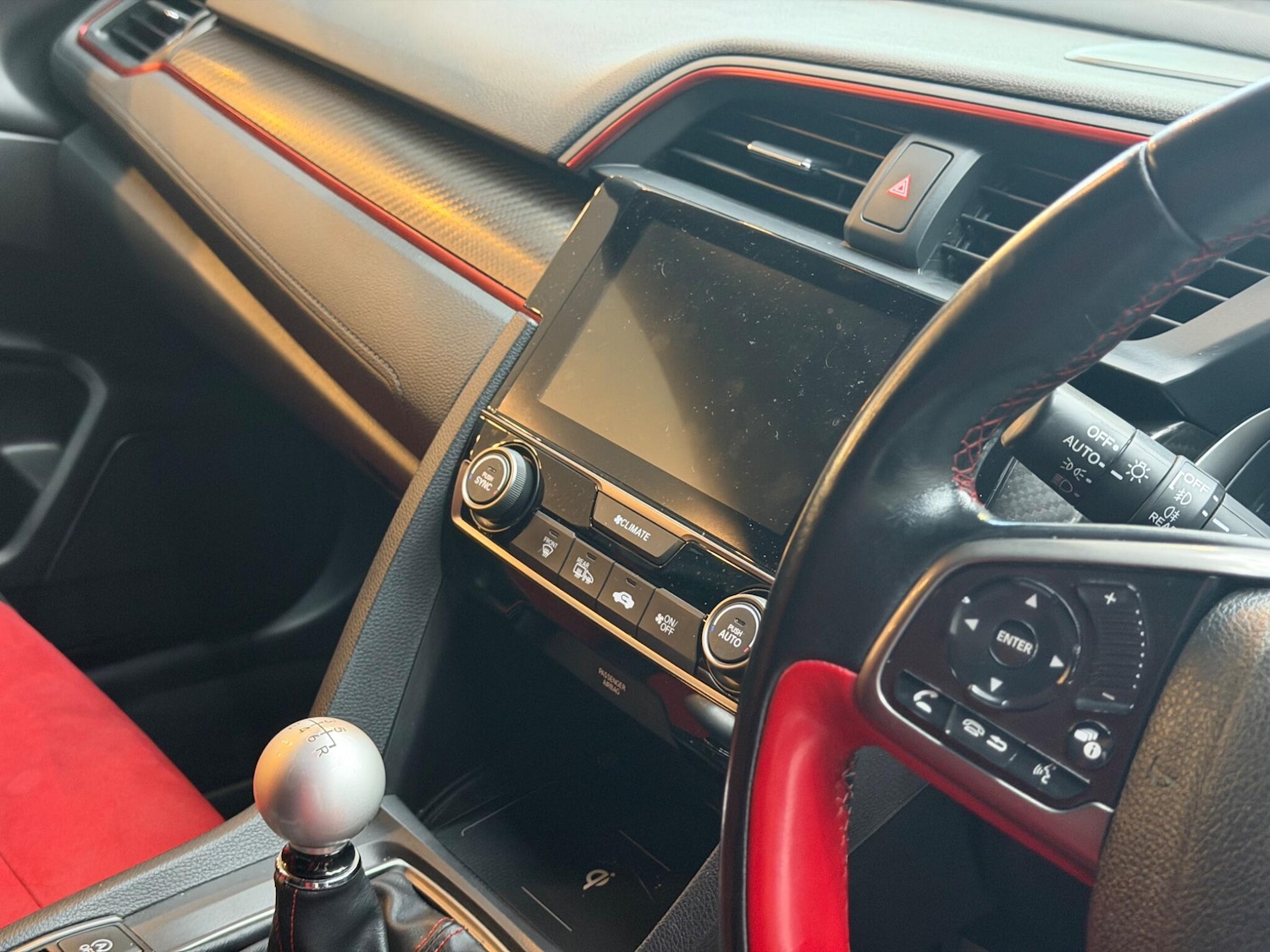 Used Honda Civic 2018 for sale - 77098204: Photo 51