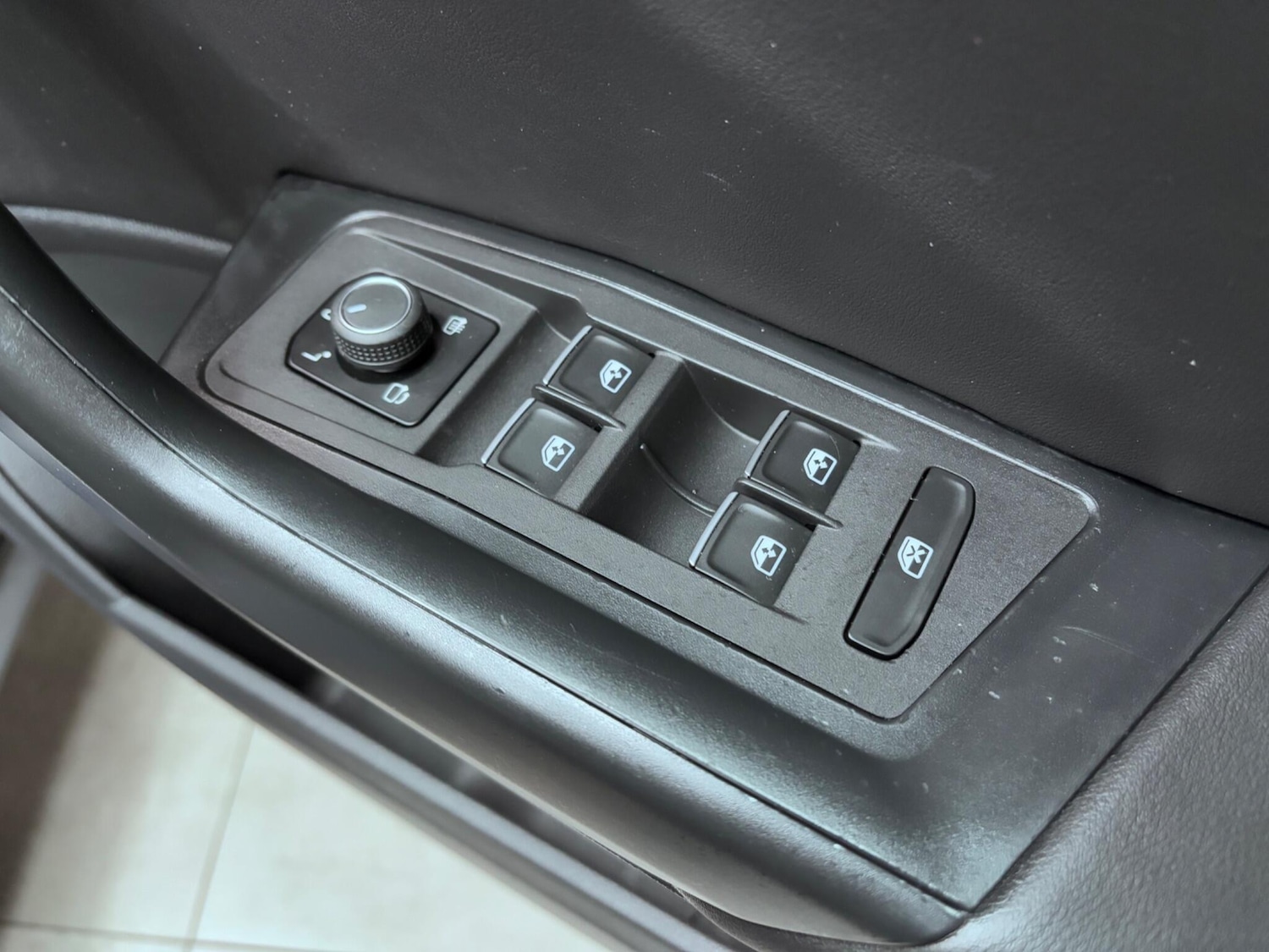 Used Volkswagen T-Roc 2020 for sale - 76522506: Photo 33