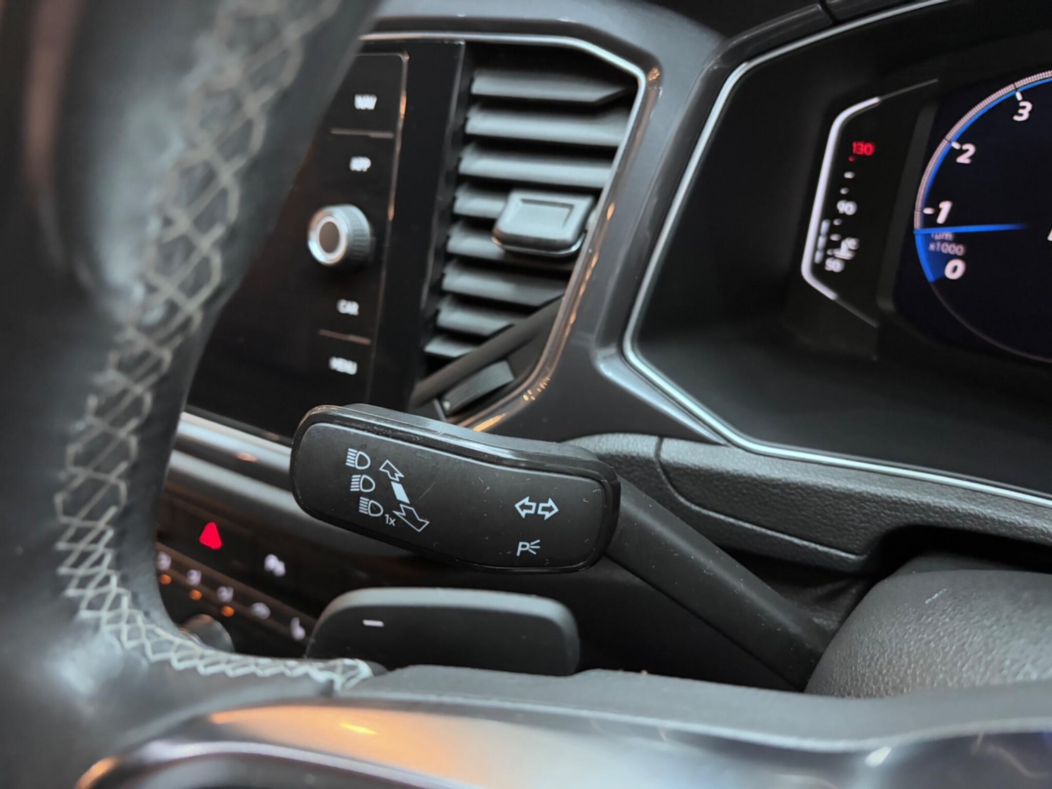 Used Volkswagen T-Roc 2020 for sale - 76522506: Photo 37