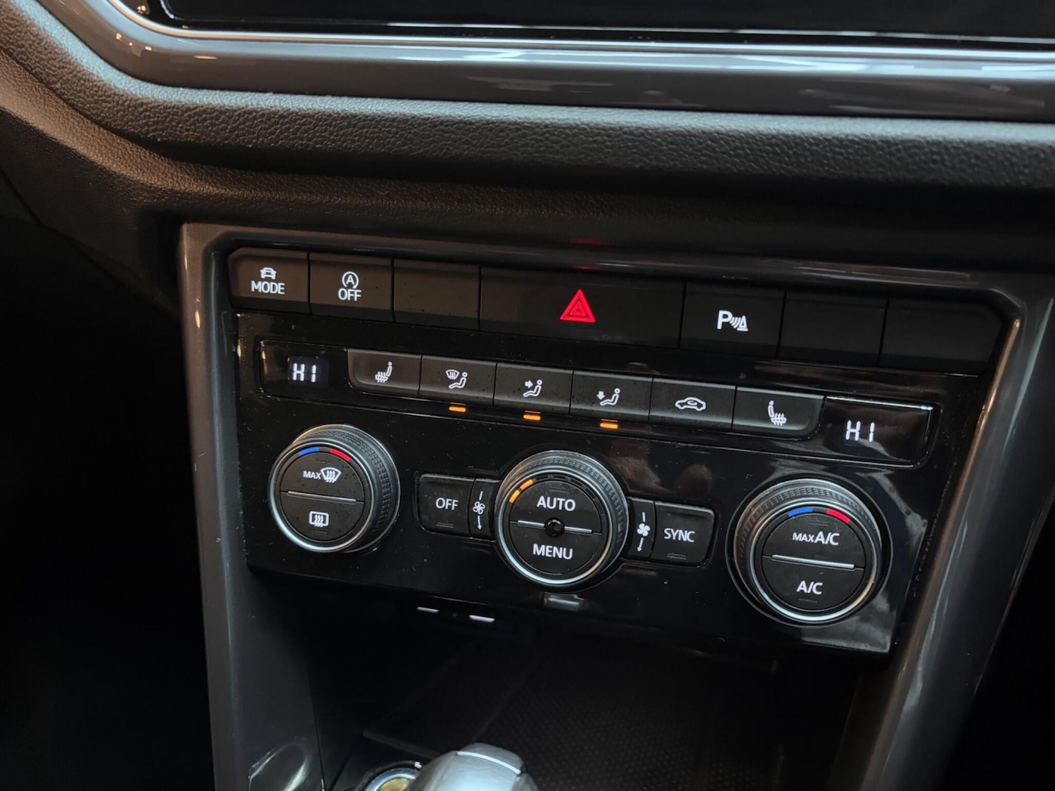 Used Volkswagen T-Roc 2020 for sale - 76522506: Photo 40