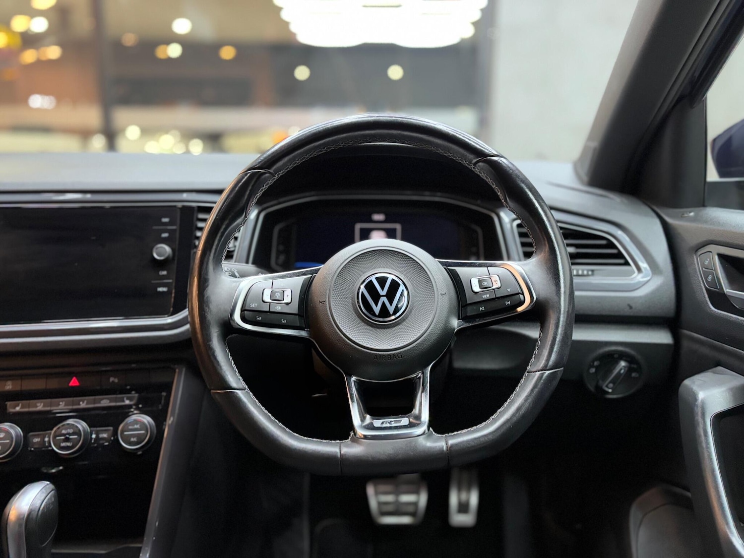 Used Volkswagen T-Roc 2020 for sale - 76522506: Photo 56