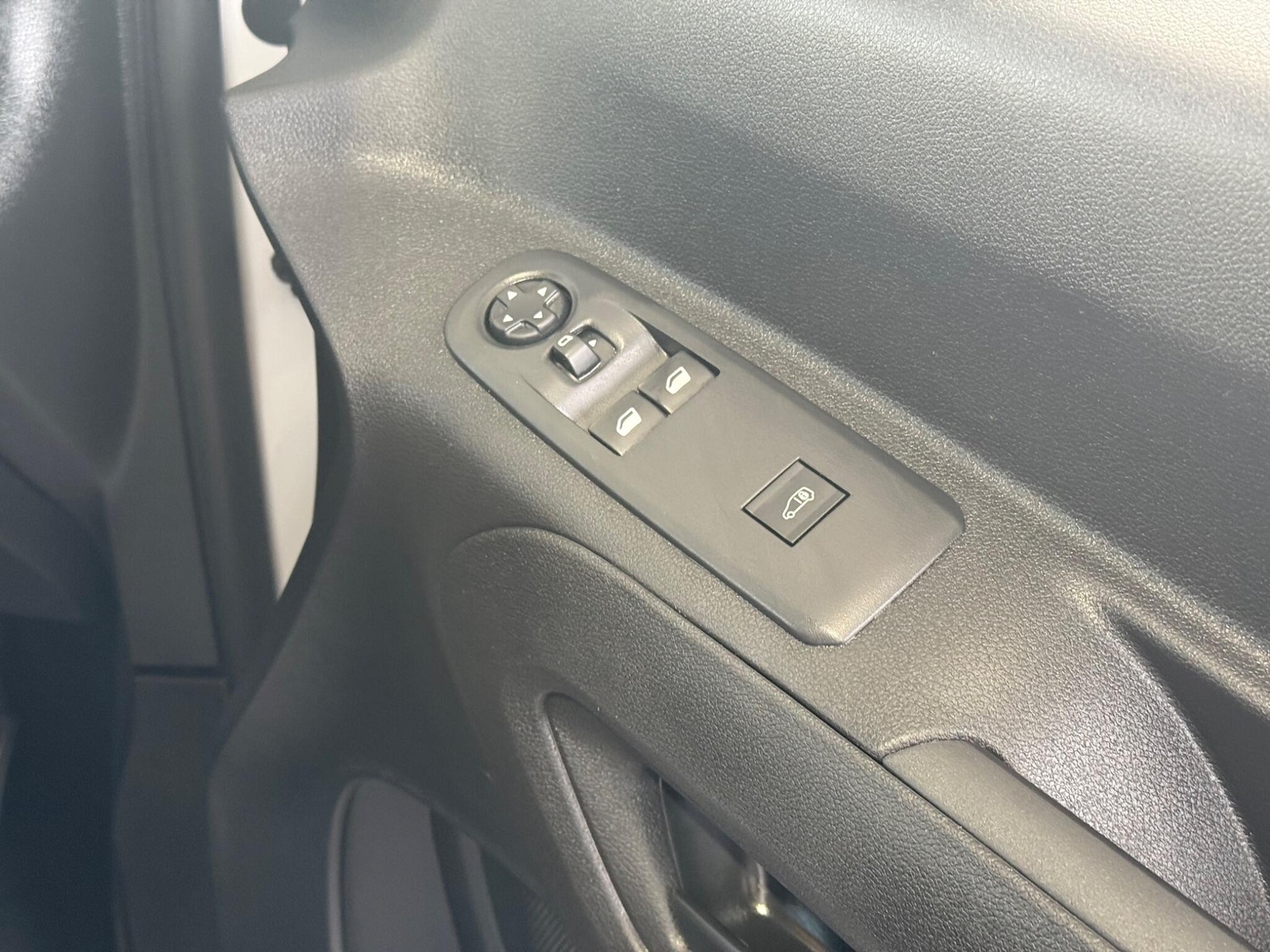 Used Vauxhall Combo 2020 for sale - 76440356: Photo 31